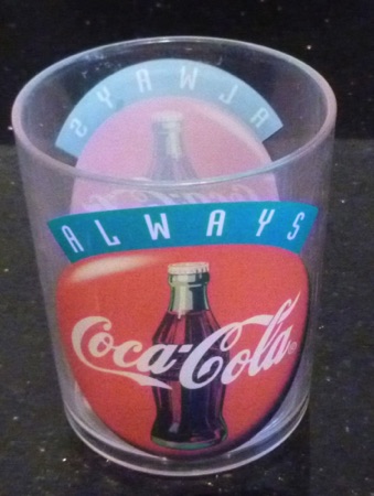 3516P-1 € 3,00 coca cola glas plastic always embleem